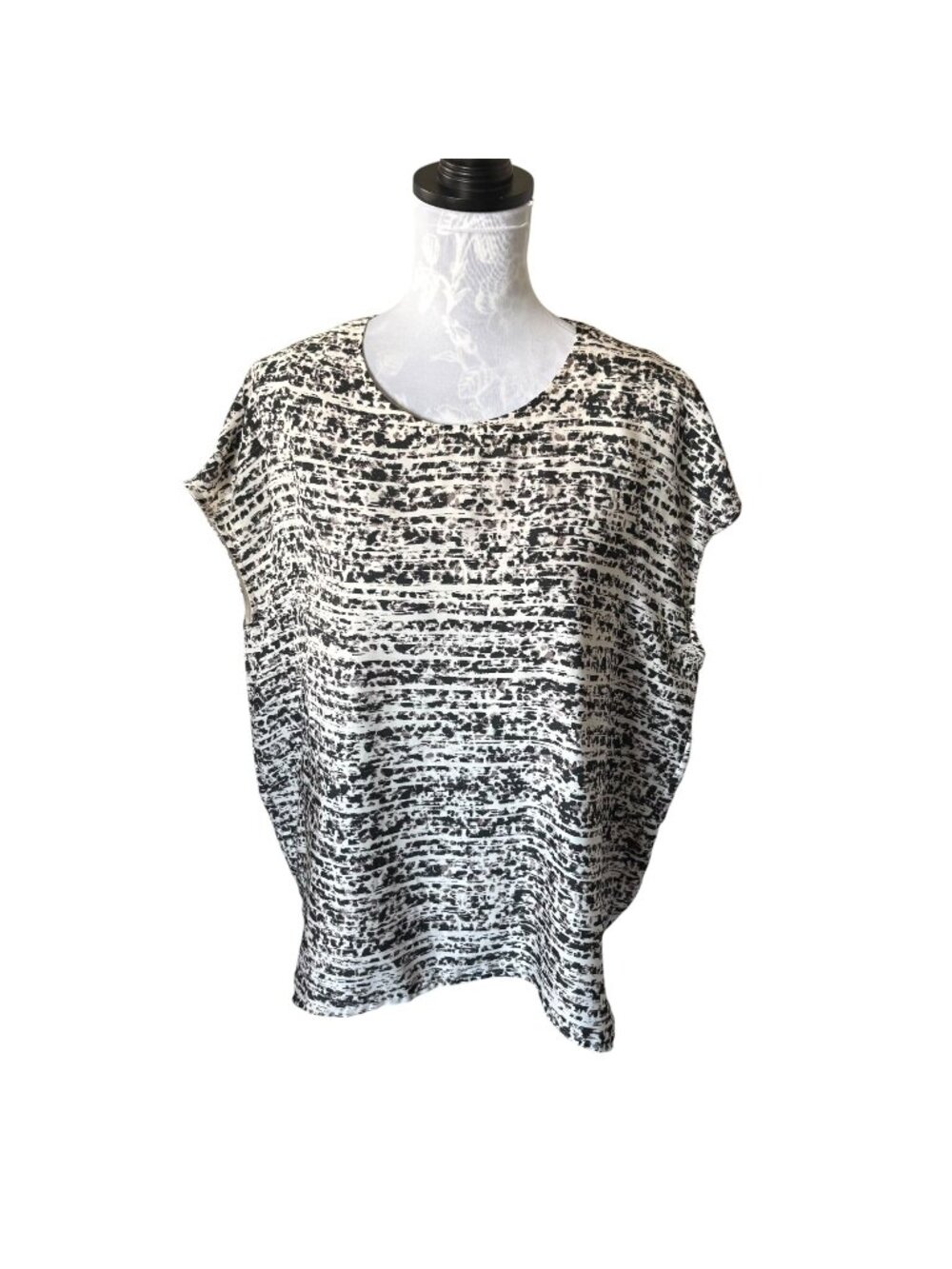 MM Lafleur Womens Sleeveless Blouse Shirt Top Black White Large